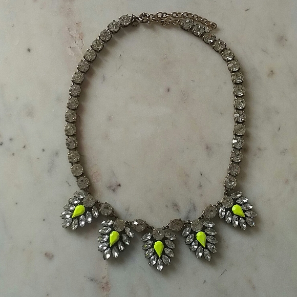 J.CREW - neon green crystal statement necklace - Picture 2 of 4